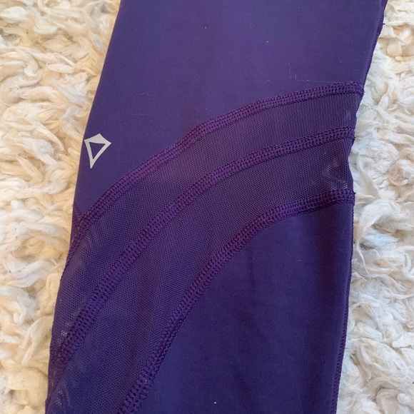Purple Ivivva leggings (*KIDS* SIZE 12) - Picture 1 of 4